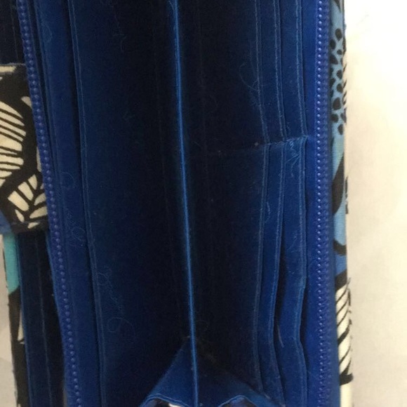 Vera Bradley Wallet - Picture 2 of 3